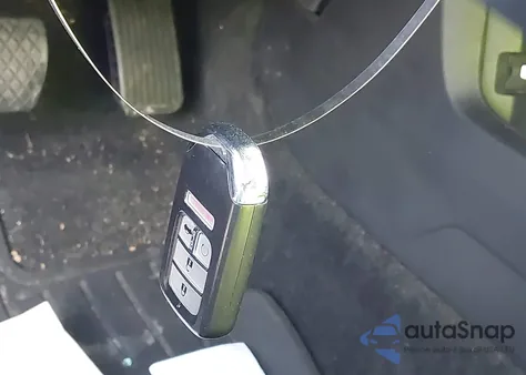 2016 Honda Civic Touring z USA, uszkodzony, nr VIN 19XFC1F97GE010605